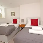 Self Catering - The Valley Gardens View