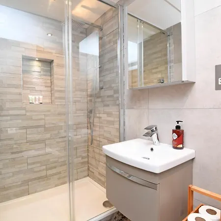 Valley Gardens View - Ground Floor Duplex - Patio Harrogate