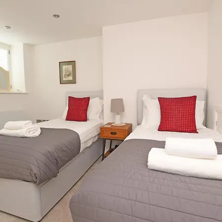 Valley Gardens View - Ground Floor Duplex - Patio Harrogate