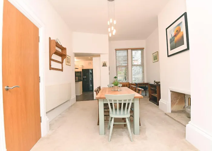 Valley Gardens View - Self Catering *