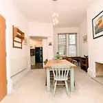 Self Catering - The Valley Gardens View